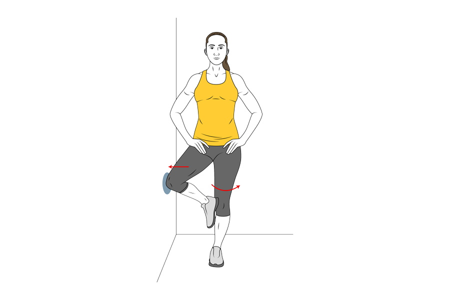 Estiramiento y activación del glúteo de pie